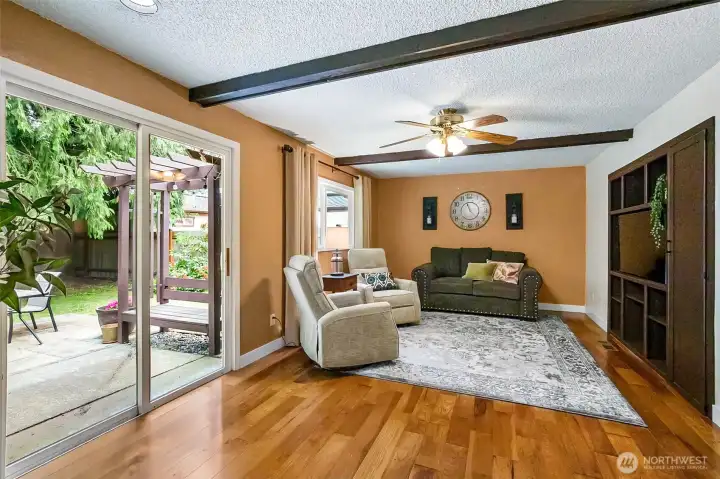 Bonus Room/ Rec Room Bonus Room/ Rec Room