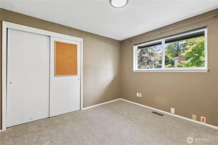 Upstairs bedroom 2