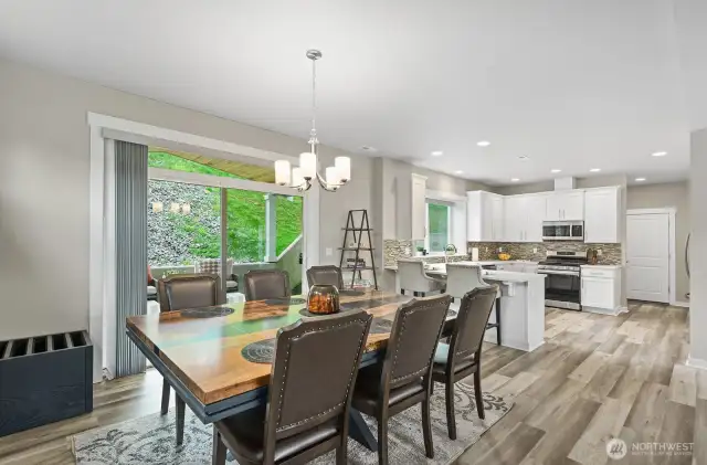 This dinning room is a entertainers dream with space for everyone on your guest list!