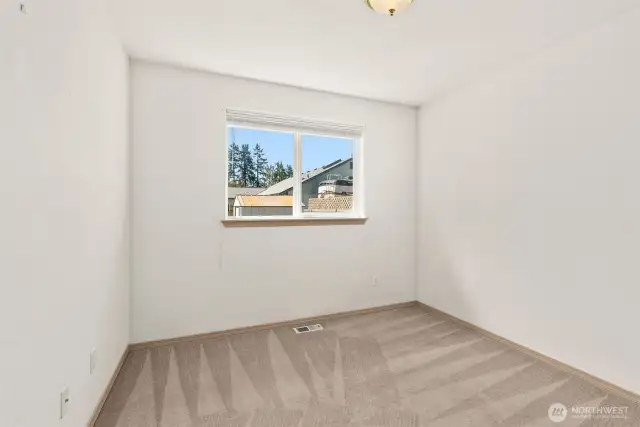 Guest bedroom 1