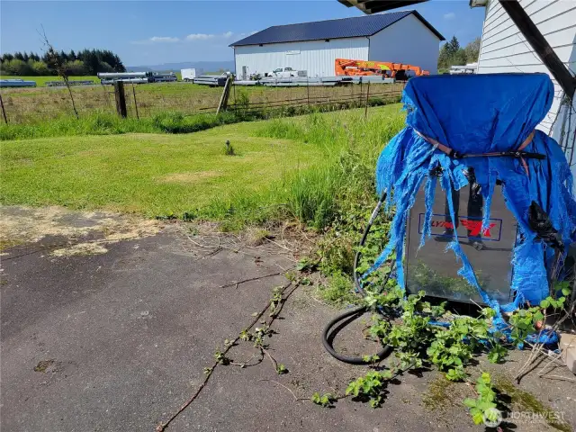In-Ground 1,000 Gallon Fuel Tank & Pump