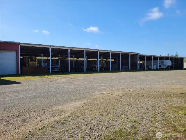 20+ Equipment Storage Bays