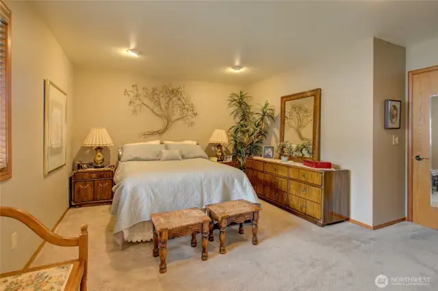 Priermier Bedroom