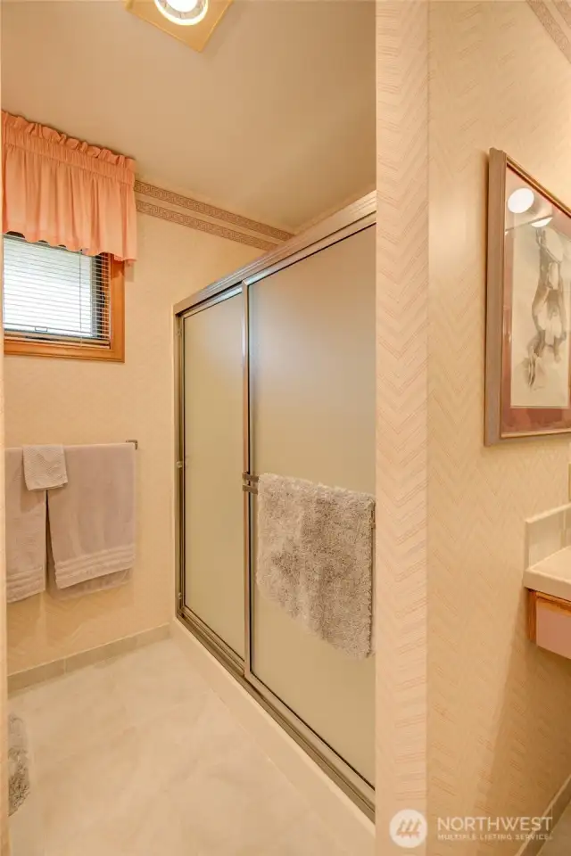 3/4 Bath