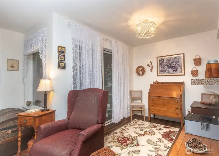 Dining nook or flex space.