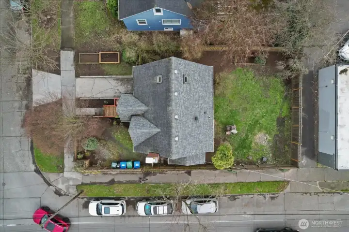 Big backyard, corner lot