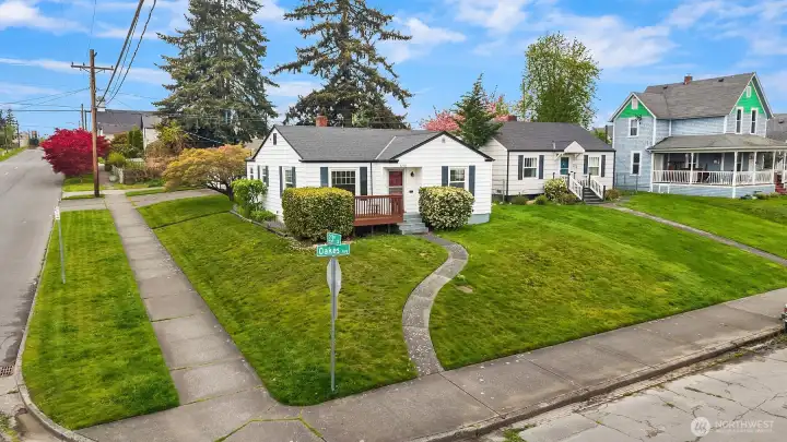 Welcome to this ideally located corner lot home in North Everett.