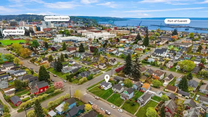 Aerial view showcasing prime location.