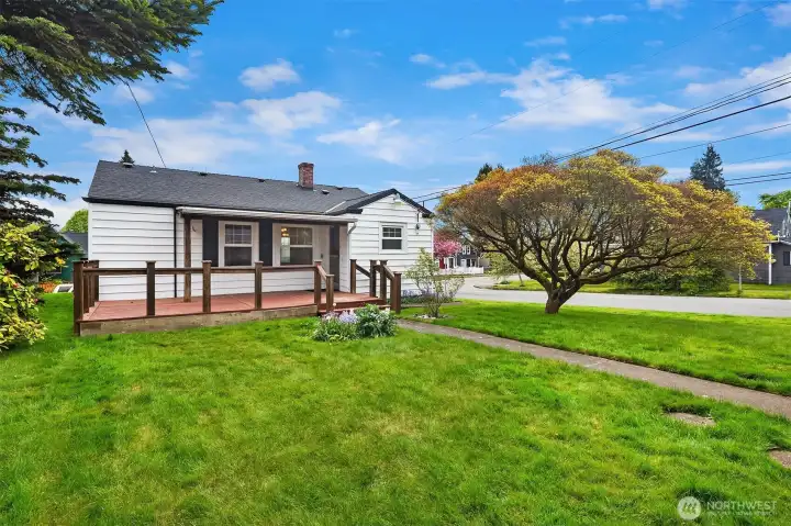 Spacious backyard and porch.