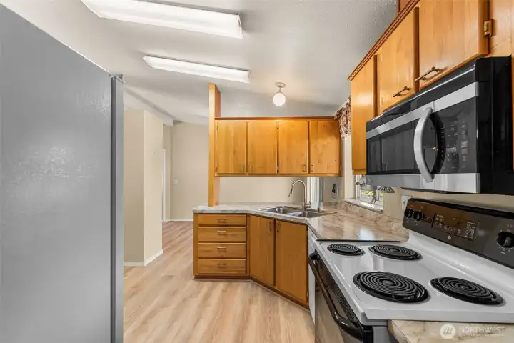 KITCHEN KITCHEN