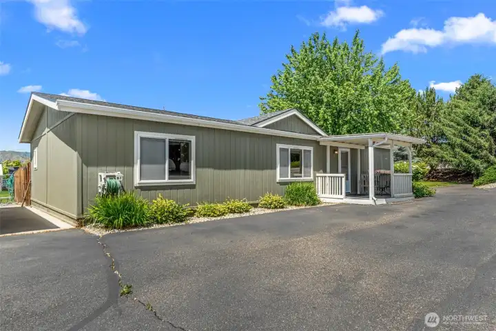 CICULAR DRIVEWAY CICULAR DRIVEWAY
