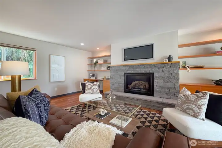 New family room addition with gas fireplace, space for desk to work at and loads of light. Gorgeous Brazilian Walnut floors! New family room addition with gas fireplace, space for desk to work at and loads of light. Gorgeous Brazilian Walnut floors!