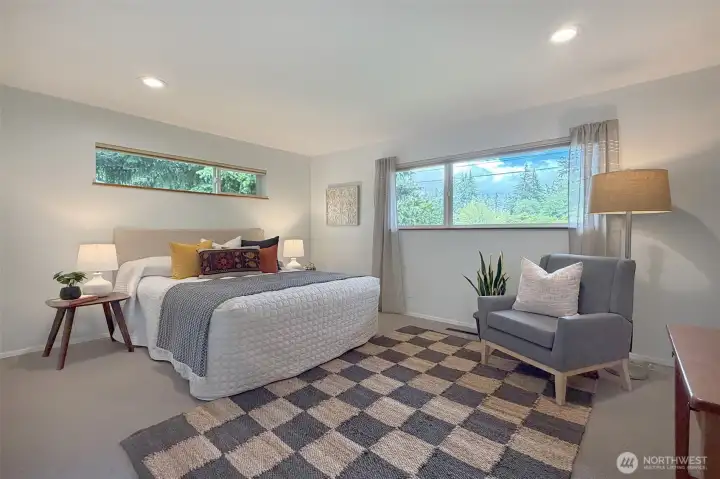 Large 3 bedroom on main level with new carpeting. Large 3 bedroom on main level with new carpeting.