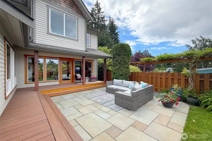 You can see the craftsmanship of this lovely home inside and out! You can see the craftsmanship of this lovely home inside and out!