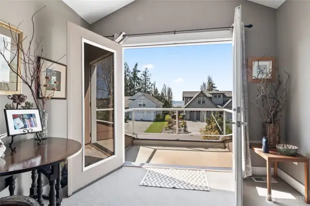 balcony off 3rd bedroom