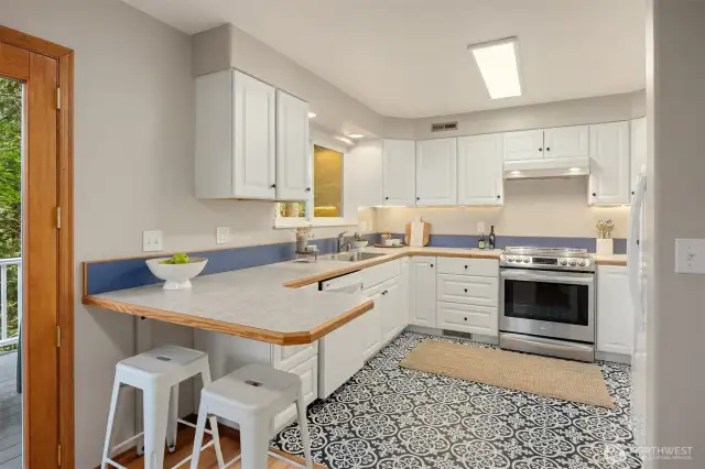 Well laid out Kitchen to cook all your gourmet meals