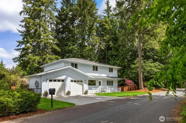 Custom built in 2011 in a lovely neighborhood with great walking a views of mountains and the hood canal.