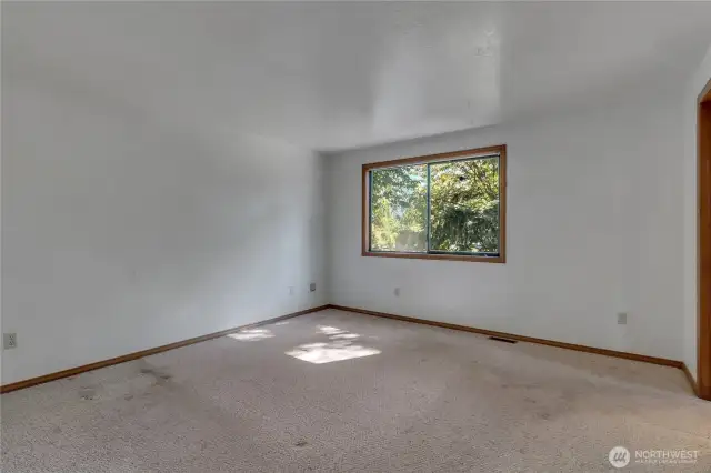 Good sized Primary bedroom