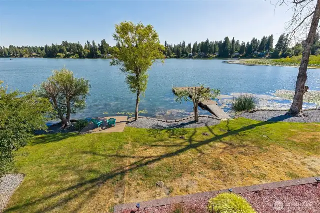 Landscaped Backyard Meets the Lake
