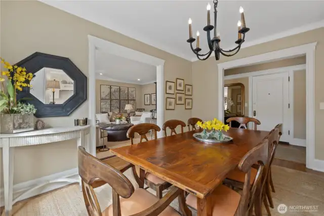 dinning easily accommodates 8 for sit down dinner-  this is the best floor plan!!
