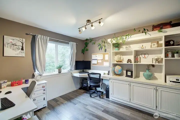 Office/ Formal Dining Room