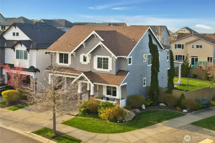 Premium Lot Newly remodeled home has  all the bells and whistles!