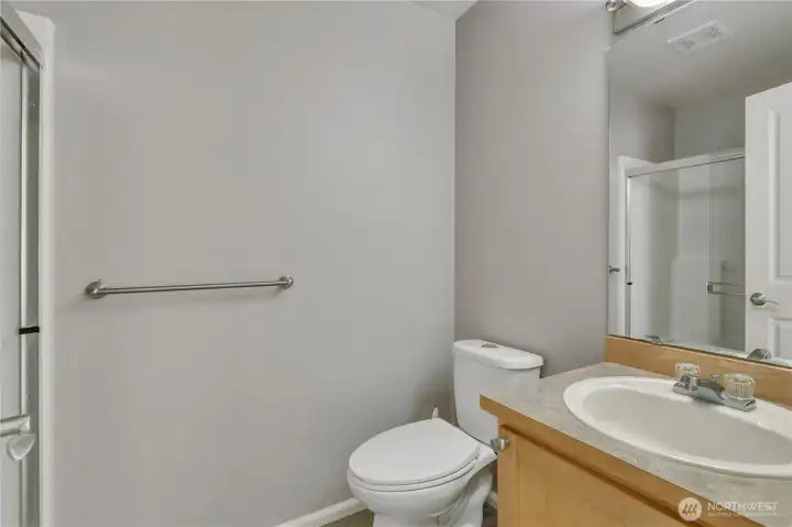 Main floor 3/4 bath