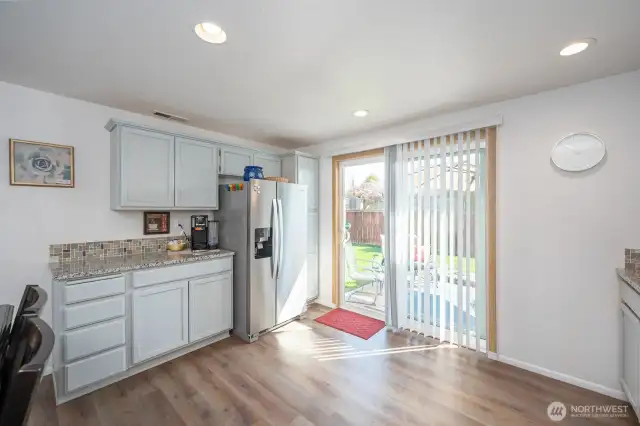 Kitchen with coffee bar area