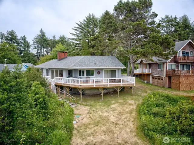 Oceanview 5-bedroom, 3-bath home with 3986 square feet, located on over an acre of Oceanview property. Check out the large walk around deck