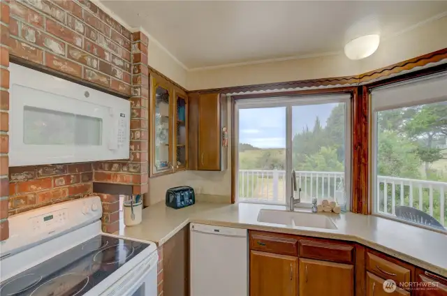 More Kitchen with the ocean view