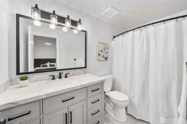 Private primary bathroom -