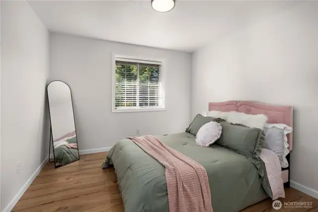 Upper level guest bedroom no. 1