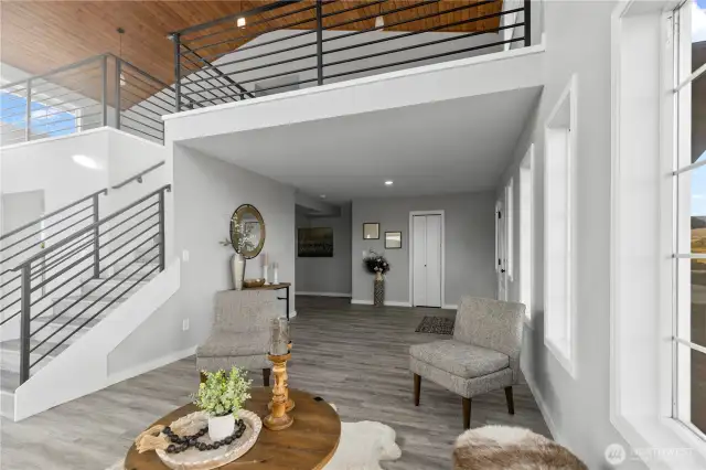 Foyer+Loft