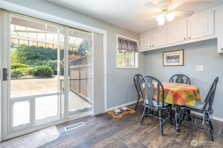 Dining space with nice slider to the trex deck