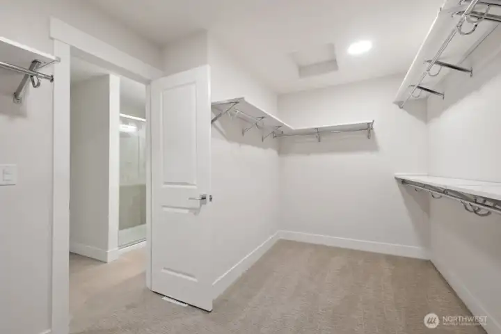 Walk in closet