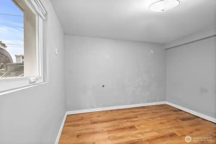 Additional large lower-level room with multiple use options