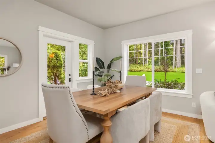 Designed for gathering, the dining space balances formality and ease—equally suited for celebrations or everyday dinners.