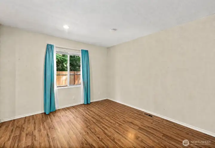 Additional flex space perfect for home office or reading nook
