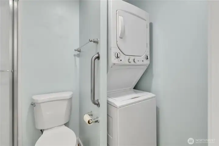 Easy upper level laundry