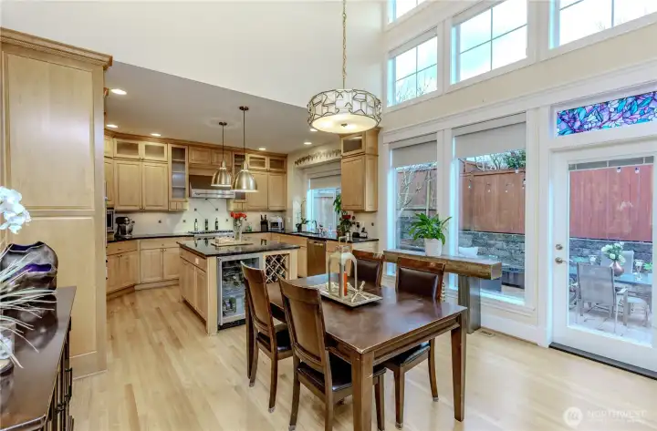 Dining into kitchen