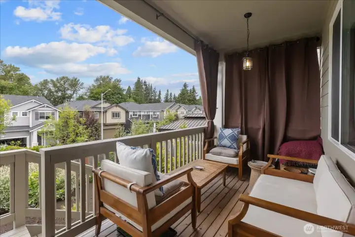 Upper level deck. Upper level deck.