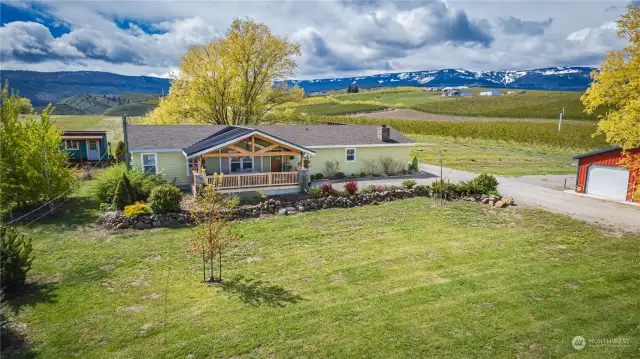 4.47 flat irrigated acres in Wenatchee Heights with views all around