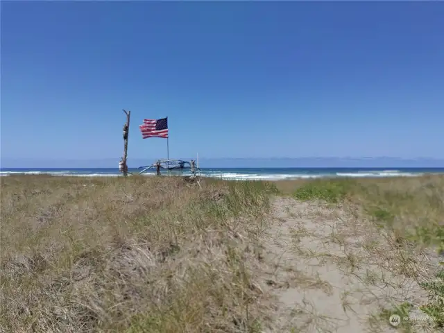 Private beach trail, bench to enjoy the scenery