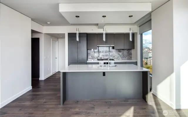 Large BOSCH Kitchen