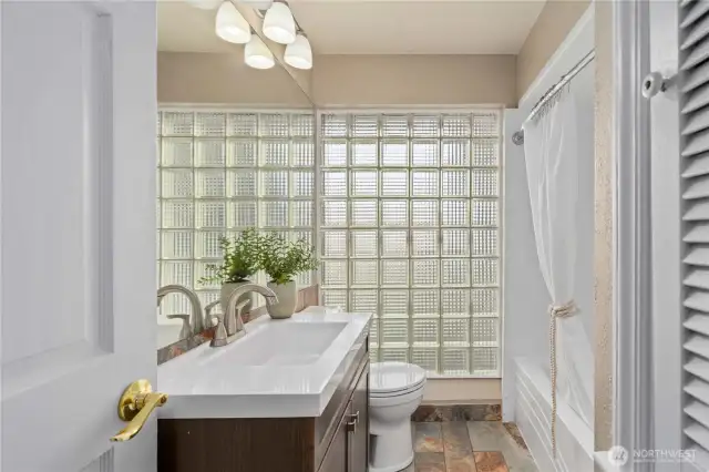 Main floor Bathroom