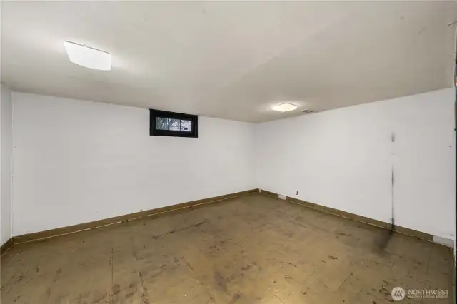 Basement extra room