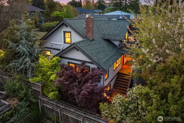 Bucolic Environs - adjacent lot cannot be built upon!