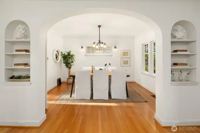 Another beautiful arch looking toward the dining room