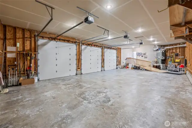 1354 square feet garage.