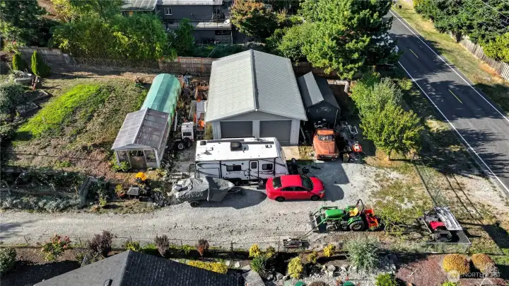 Green house and shop!